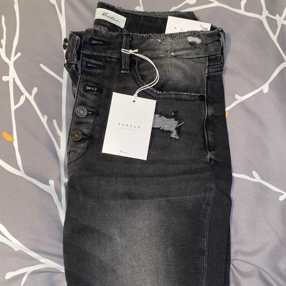 NWT KanCan jeans size 9/28